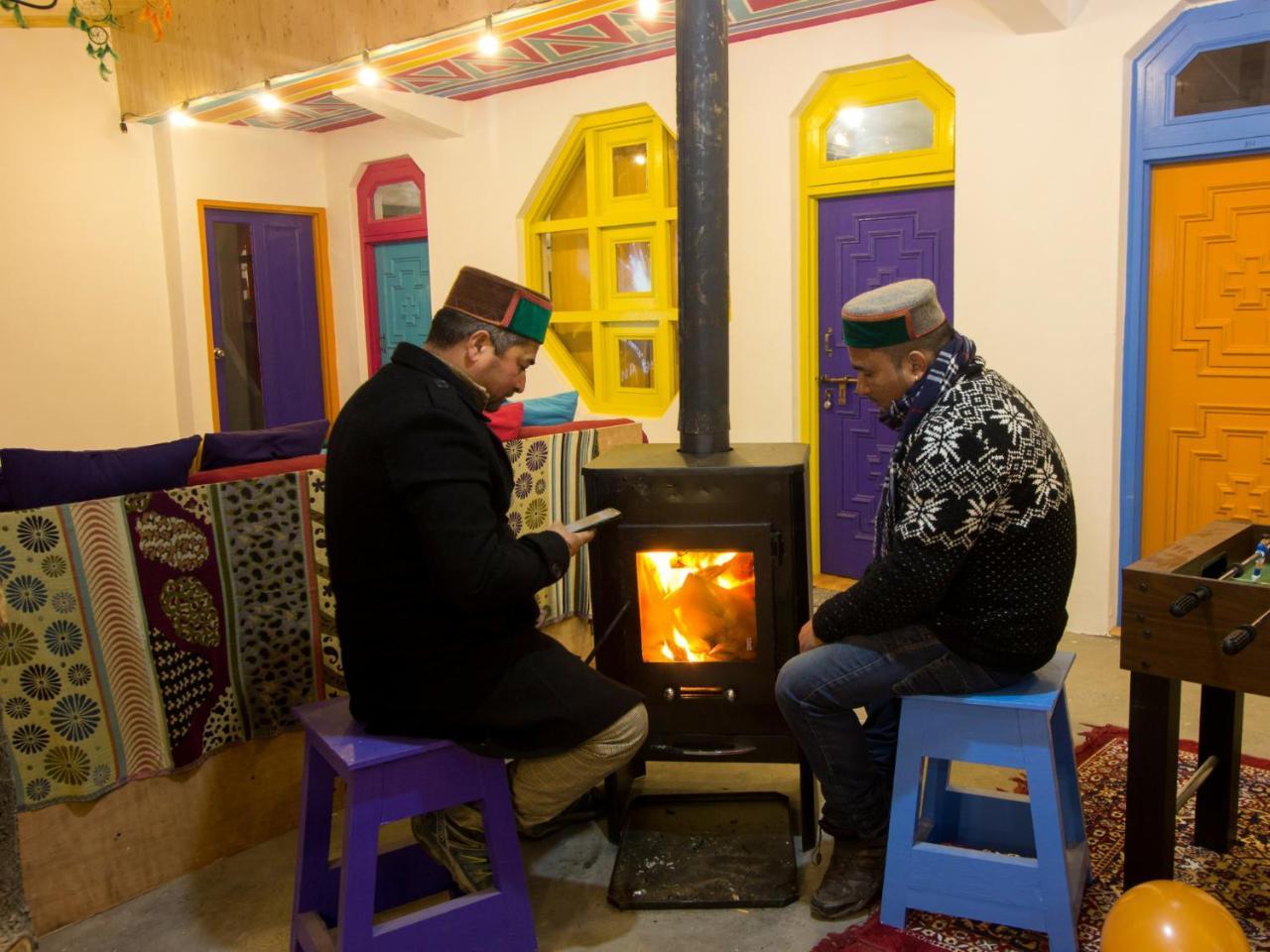 Gostops Naggar Nagar  Extérieur photo